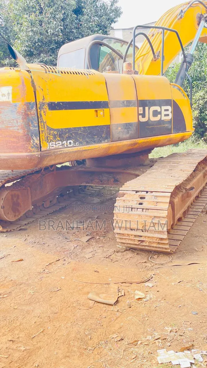 Excavator Jb210