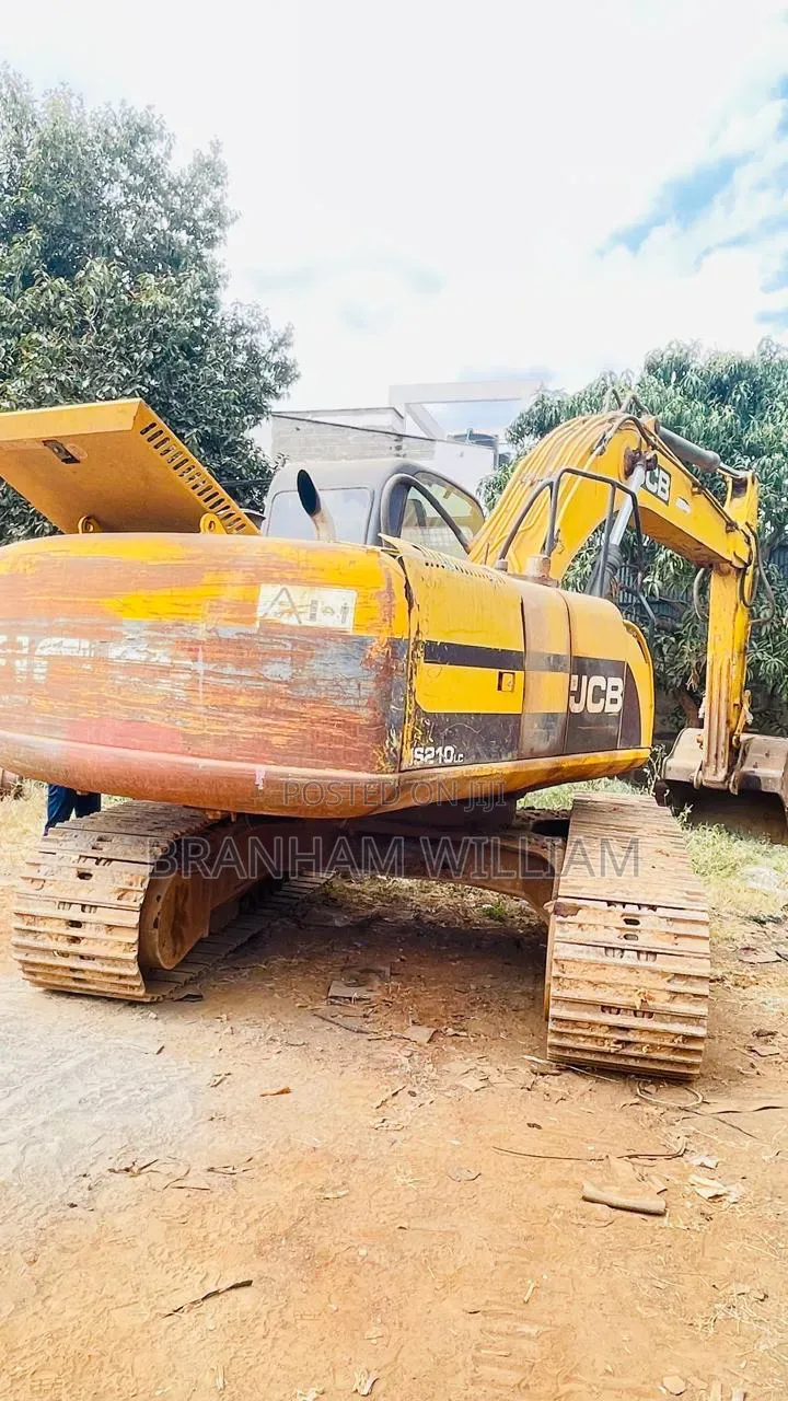 Excavator Jb210