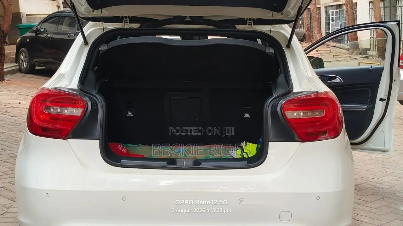 Mercedes-Benz A-Class 2013 Pearl