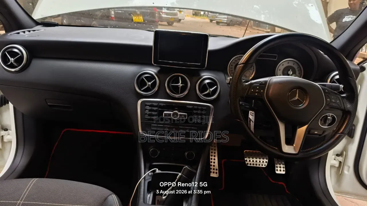 Mercedes-Benz A-Class 2013 Pearl