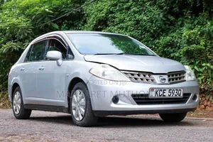 Nissan Tiida 2007 Silver