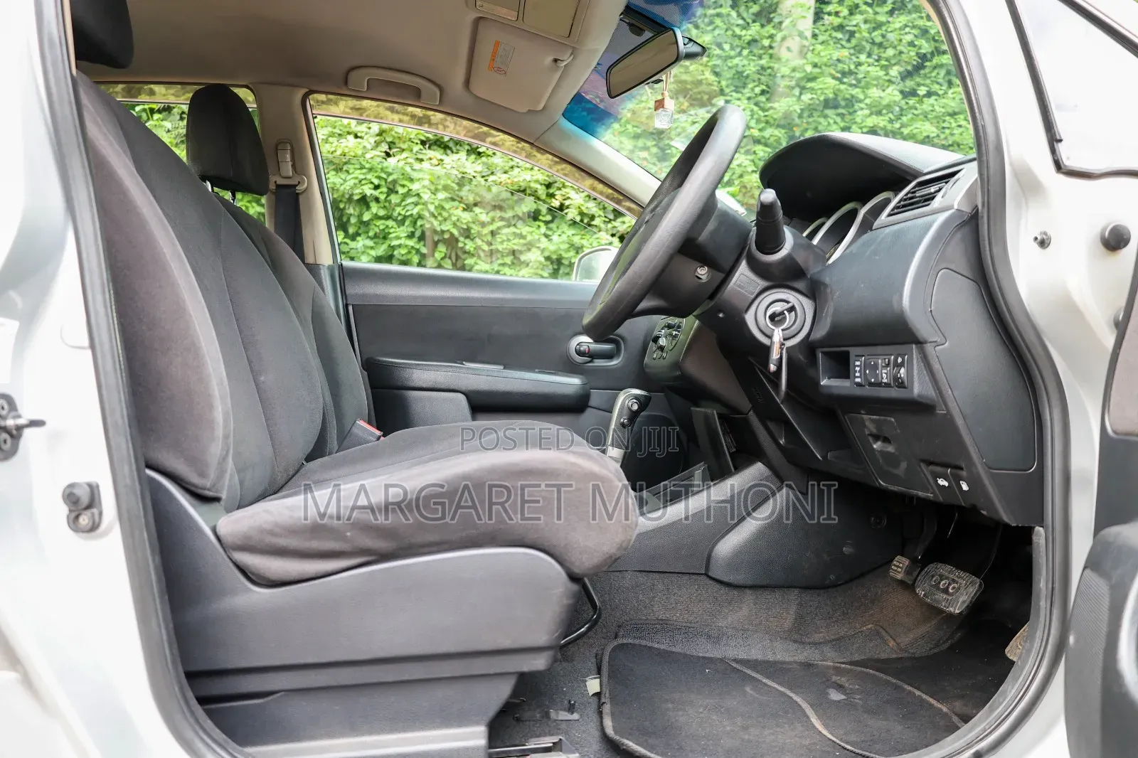 Nissan Tiida 2007 Silver