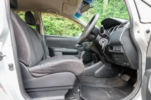 Nissan Tiida 2007 Silver