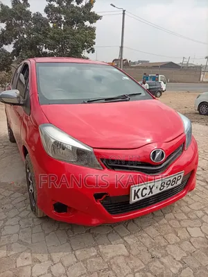 Toyota Vitz 2011 Red