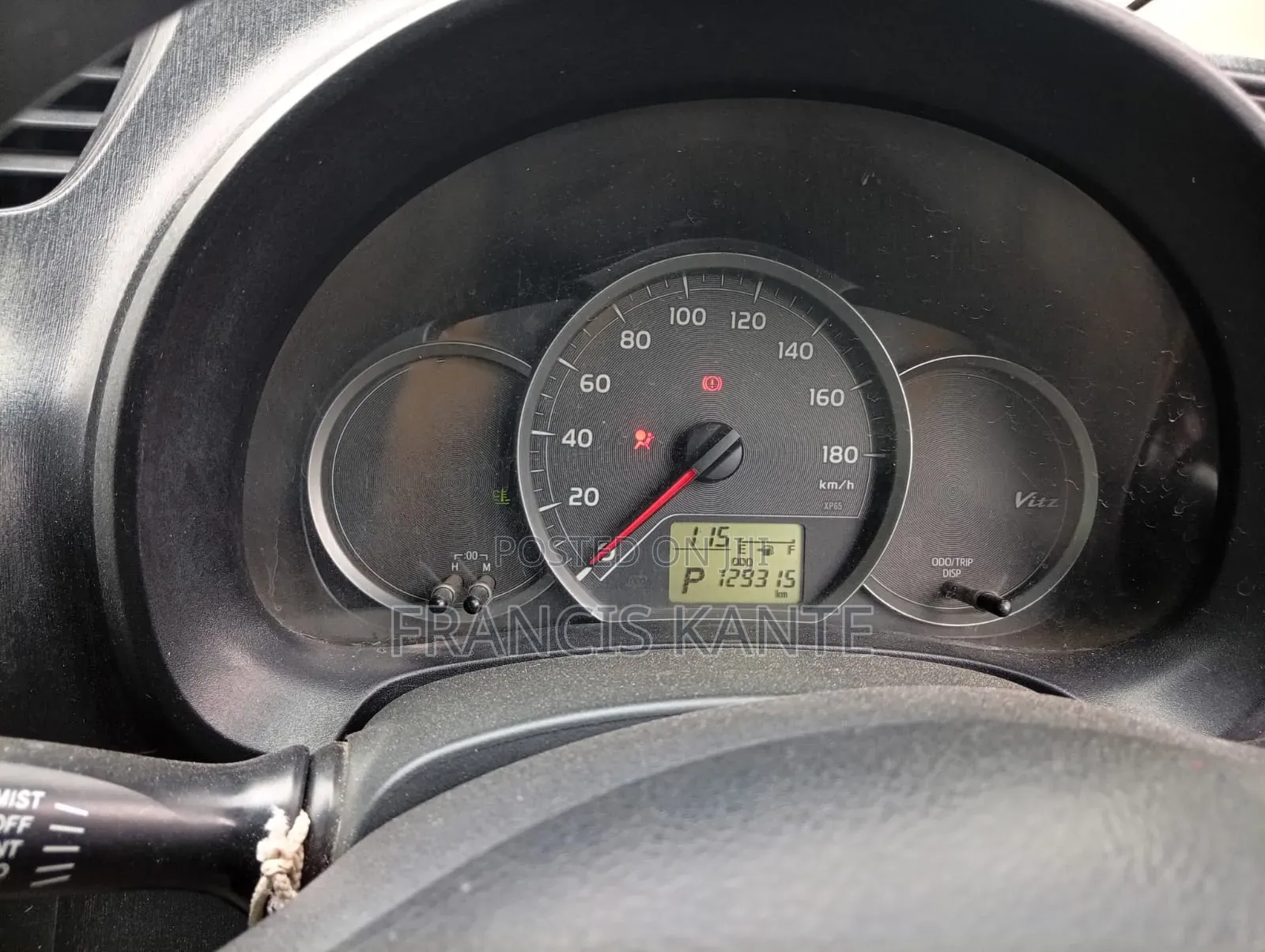 Toyota Vitz 2011 Red
