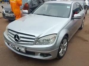 Mercedes-Benz C200 2009 Silver