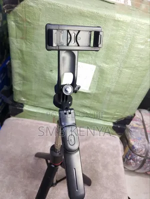 Extendable Tripod Selfie Stick Holder for Smartphone