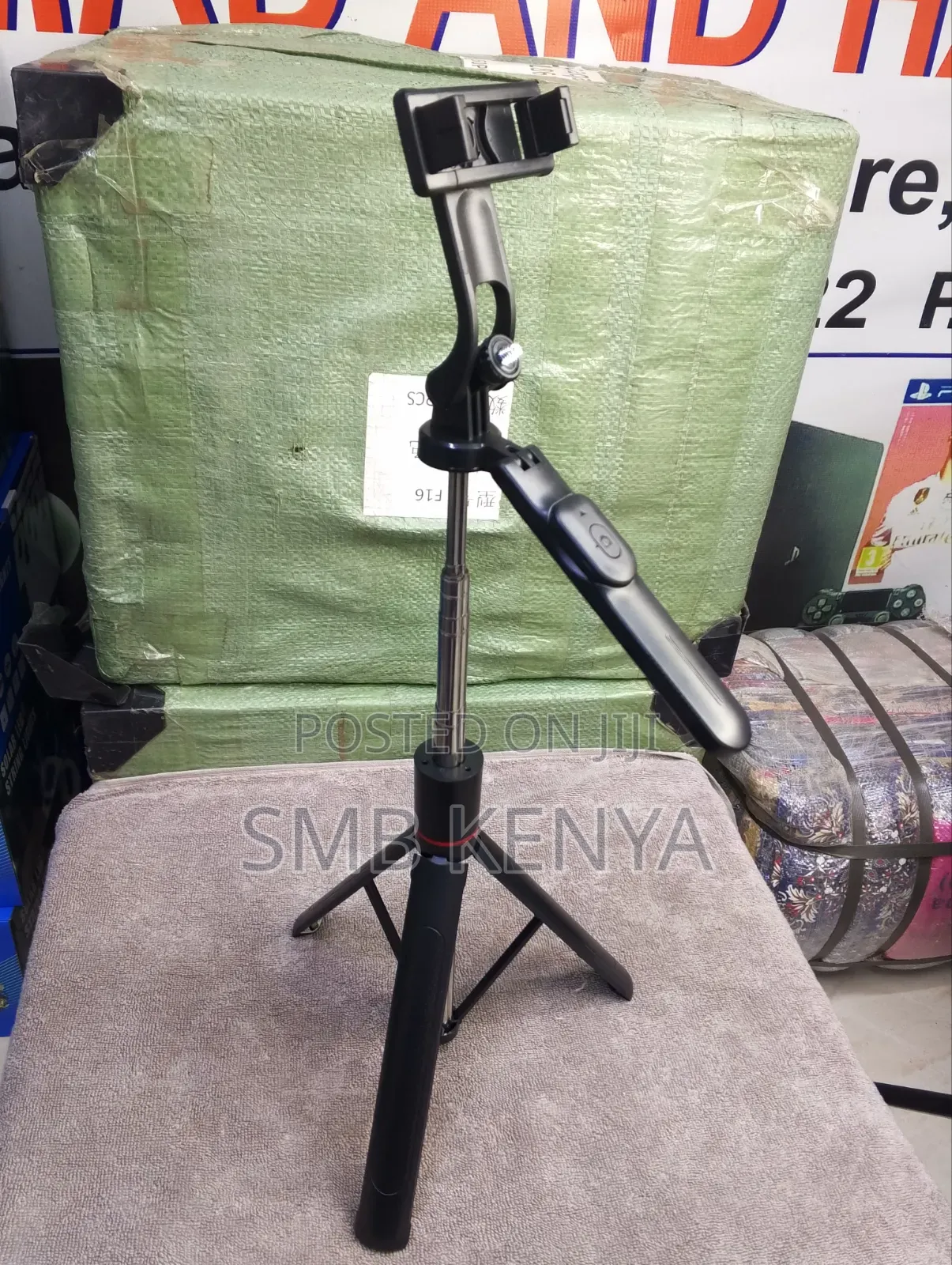 F16 Portable Selfie Stick Tripod