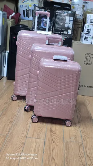 Unbreakable Rubber Suitcase With 360° Spinner Wheels