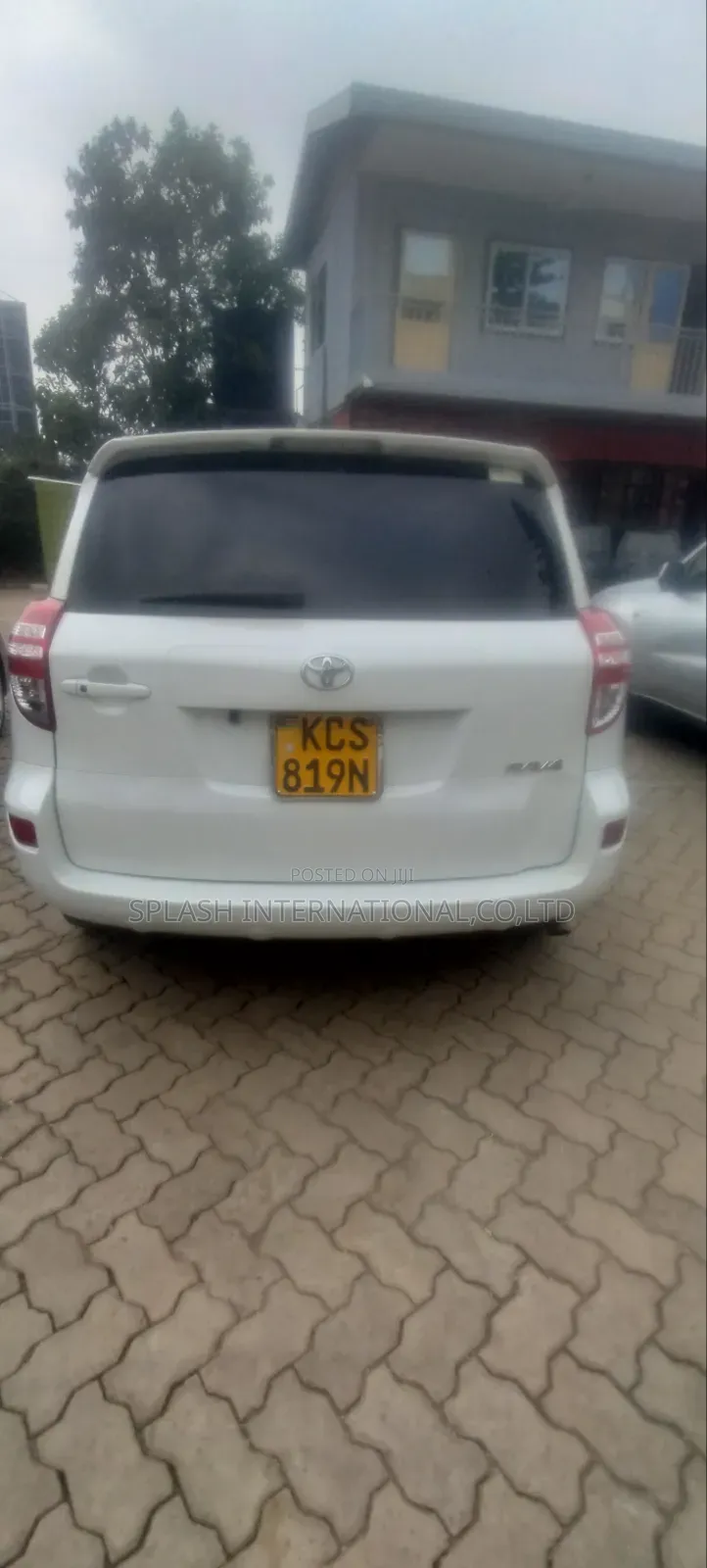 Toyota RAV4 2011 White