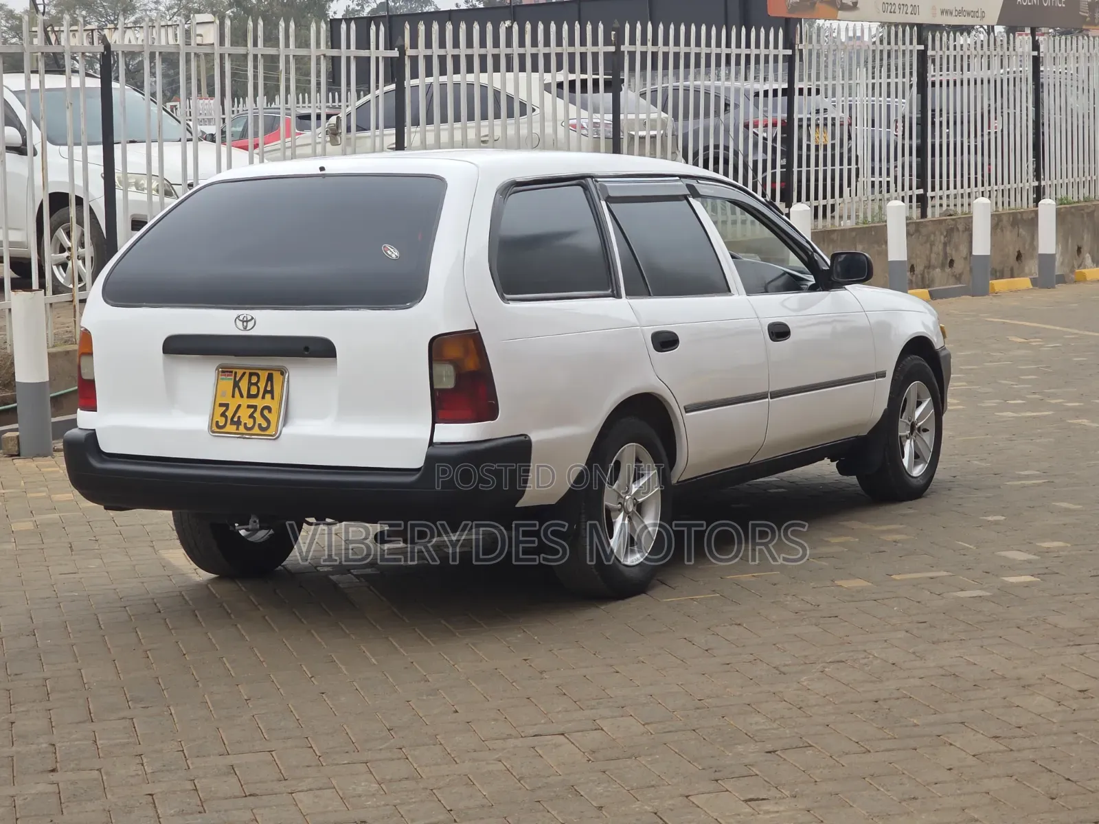 Toyota Corolla 2002 White