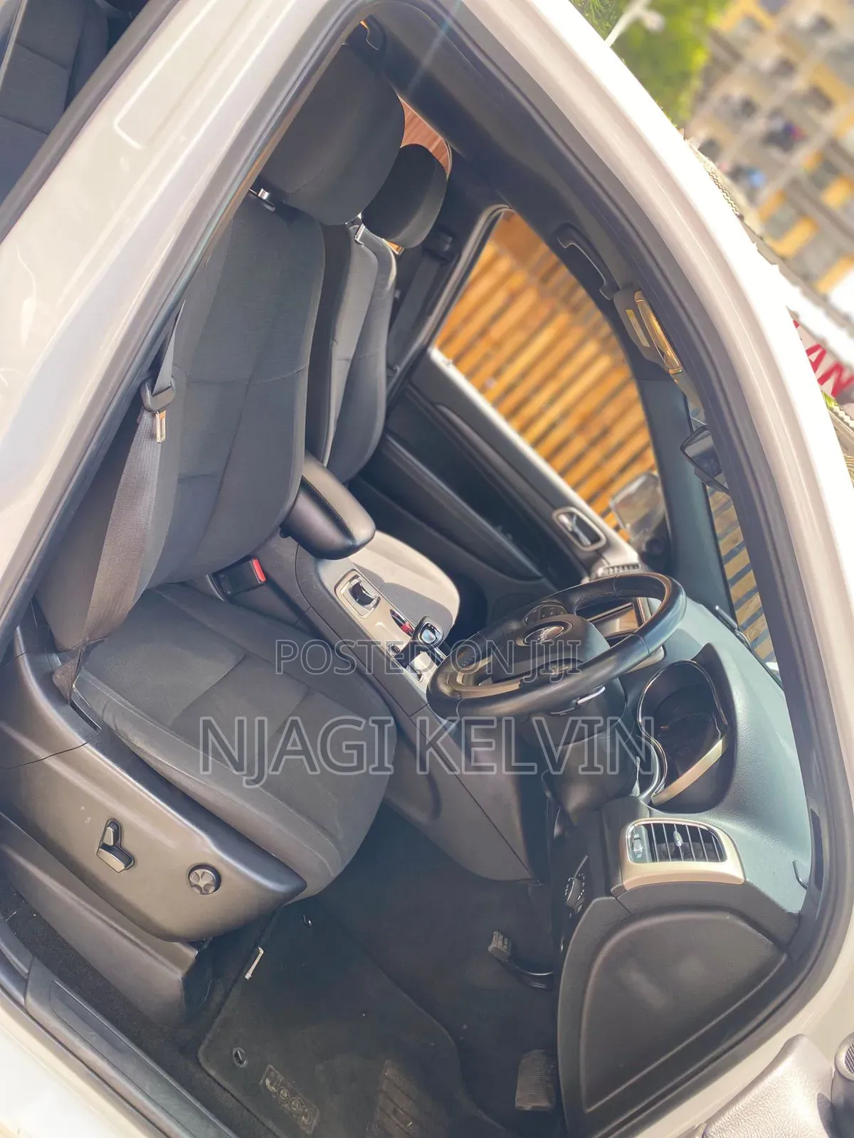 Jeep Grand Cherokee Laredo 4dr 4x4 2016 White