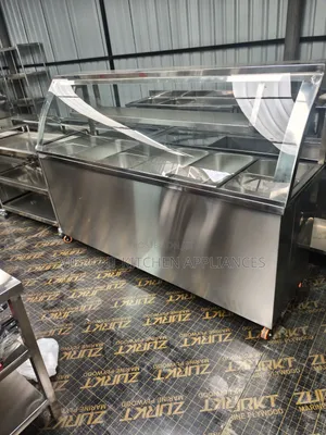 6-Pan Table Top Food Warmer With Glass Canopy
