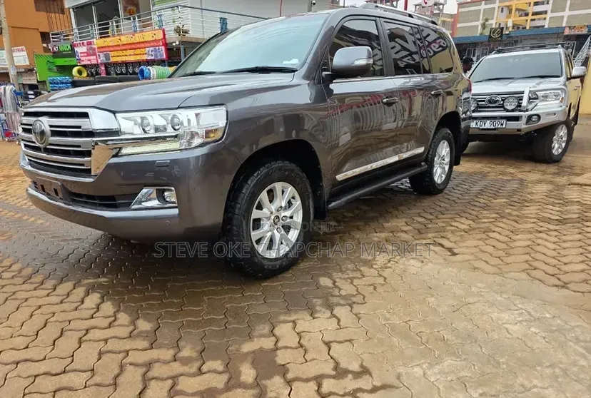 Toyota Land Cruiser 4.5 V8 VXR 2019 Gray