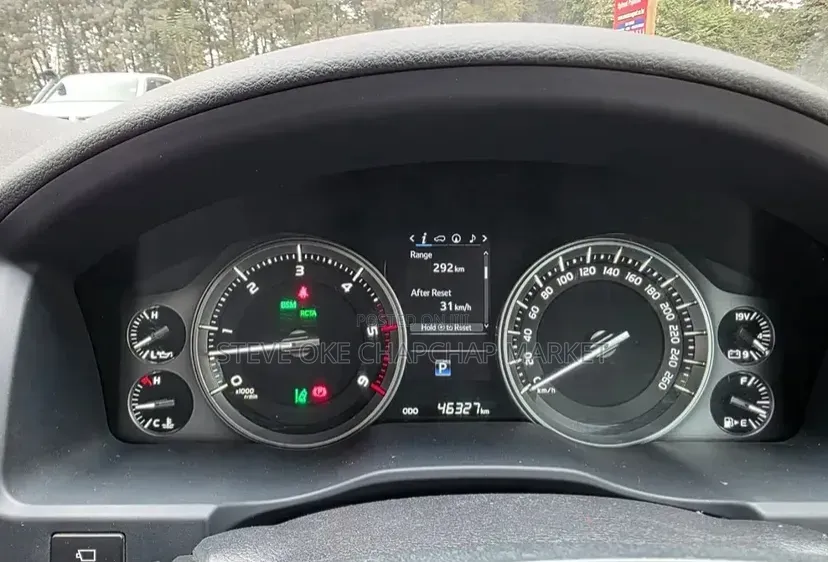 Toyota Land Cruiser 4.5 V8 VXR 2019 Gray