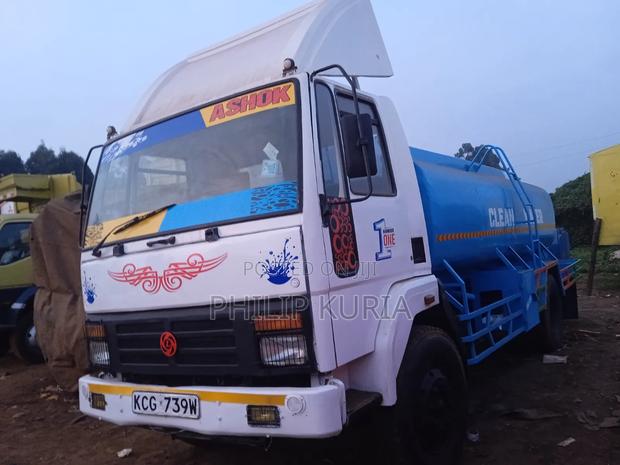 Ashok Leyland Water Boozer - thumbnail 2