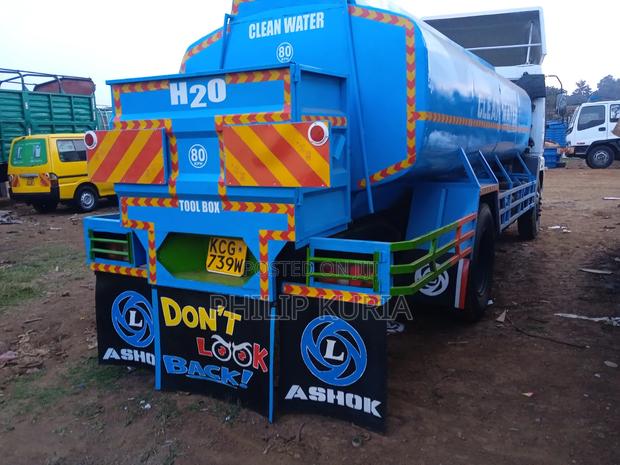 Ashok Leyland Water Boozer - thumbnail 3