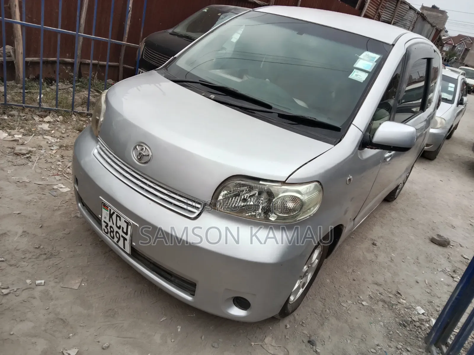Toyota Porte 2009 Silver
