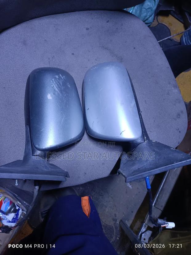 Toyota Vixz 2005 Side Mirror - thumbnail 2