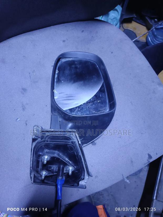 Toyota Vixz Side Mirror 2005 - thumbnail 2