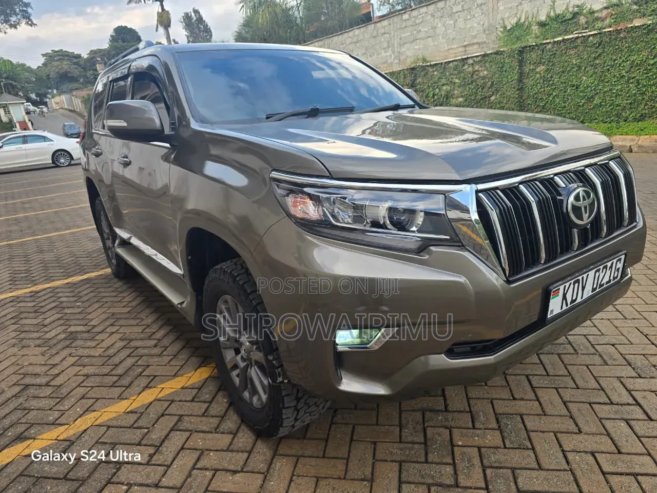 Toyota Land Cruiser Prado 2015 Brown