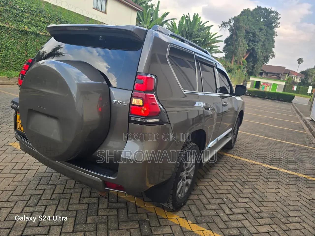 Toyota Land Cruiser Prado 2015 Brown