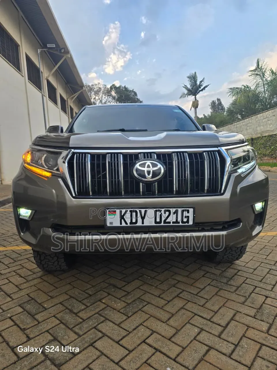 Toyota Land Cruiser Prado 2015 Brown