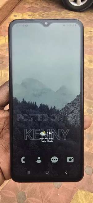 Samsung Galaxy F23 128 GB Black