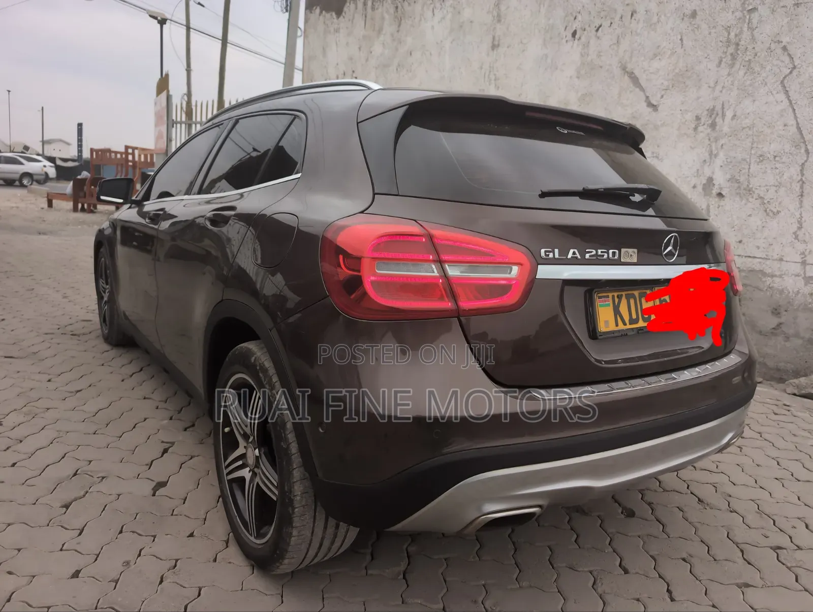 Mercedes-Benz GLA 250 2015 Brown