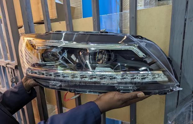 Volkswagen Passat B Aftermarket Upgrade Headlight - thumbnail 2