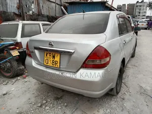 Nissan Tiida 2008 Silver