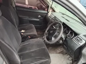 Nissan Tiida 2008 Silver