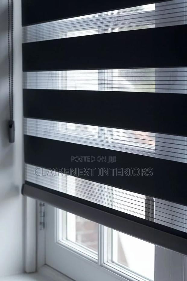 Where Comfort Meets Elegance, Horizontal Office Window Blinds - thumbnail 2