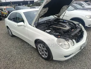 Mercedes-Benz E250 2008 White