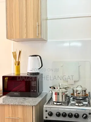 Cosy Studio Located in Ngara, Grand Midtown Apartments