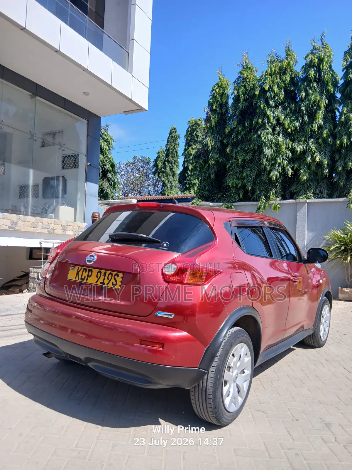 Nissan Juke 2011 Red
