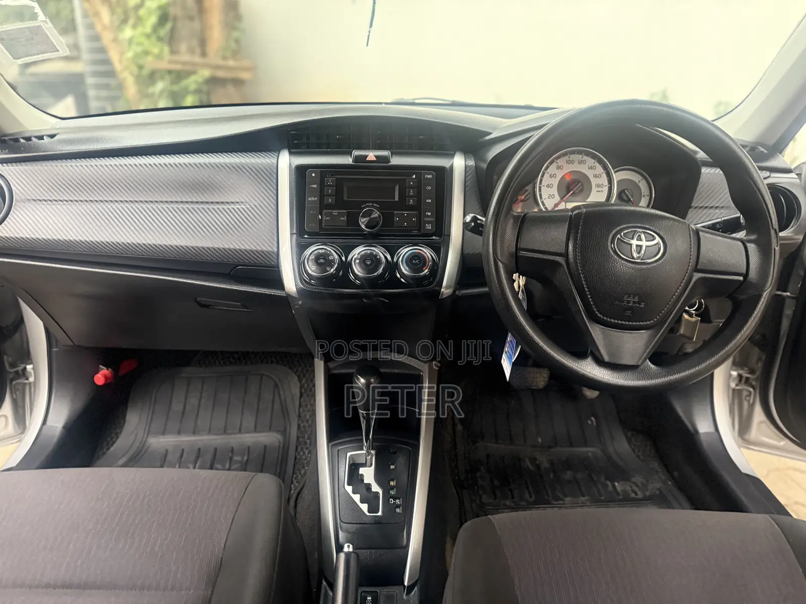 Toyota Corolla Fielder 2015 Silver