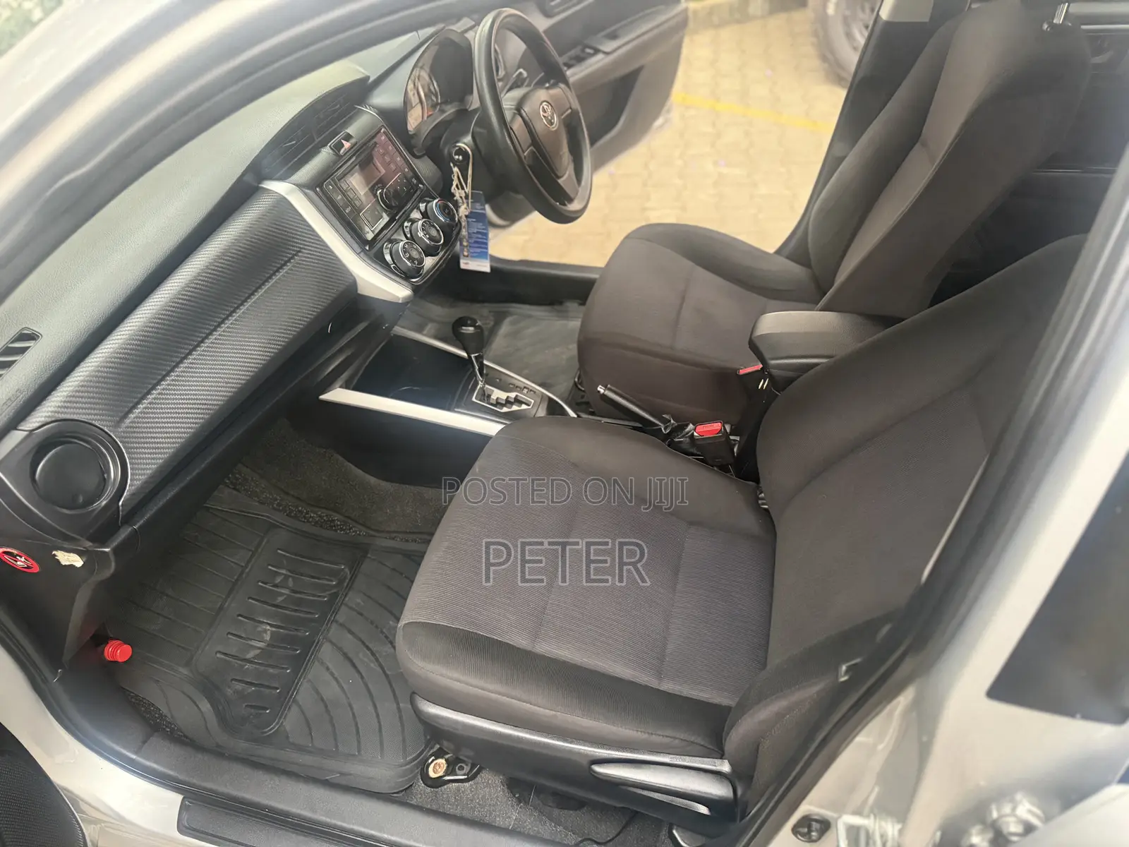 Toyota Corolla Fielder 2015 Silver