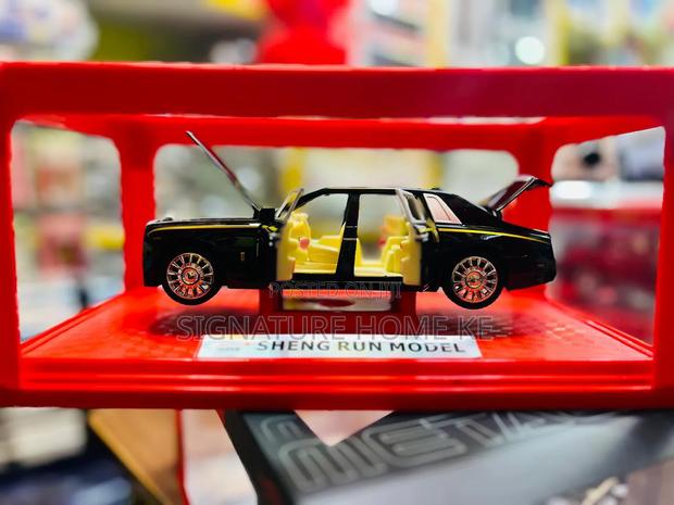 Die-Cast Rolls Royce Remote Controlled Car - main view