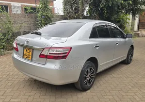 Toyota Premio 2011 Silver