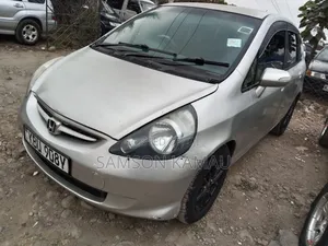 Honda Fit 2006 Silver