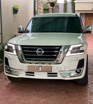 Nissan Patrol 2014 White