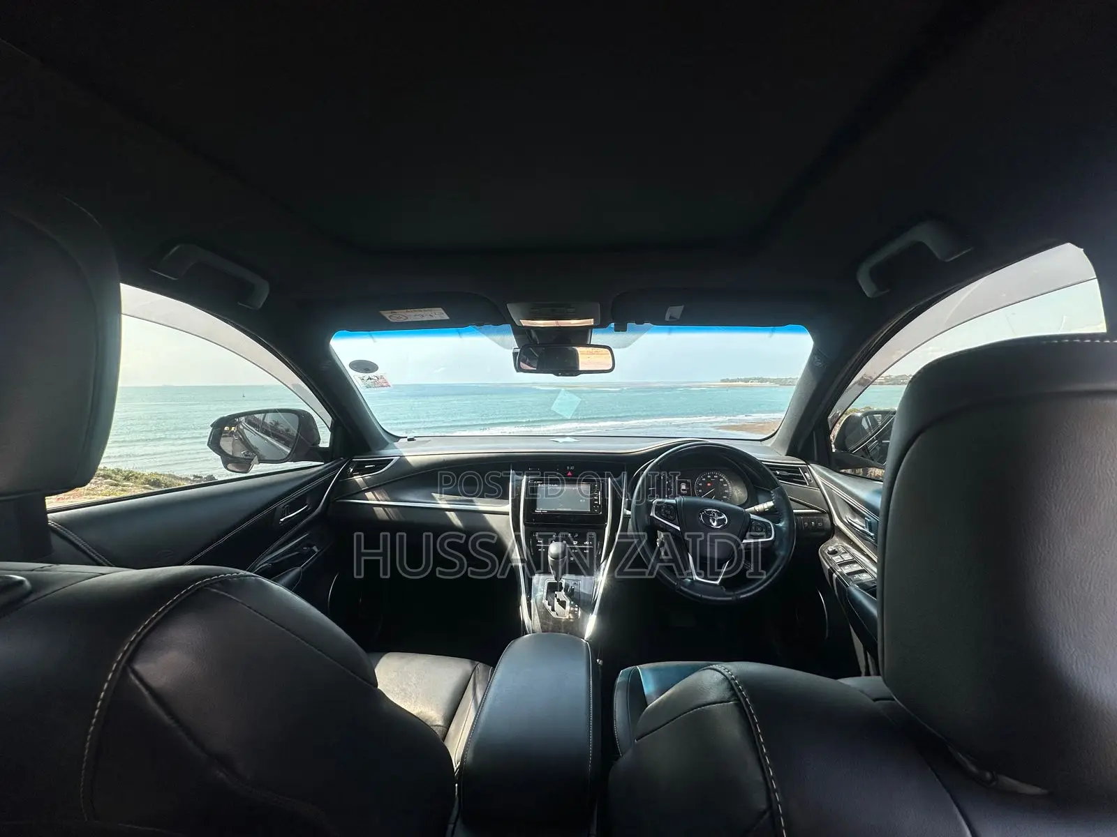 Toyota Harrier 2.0 2019 Black