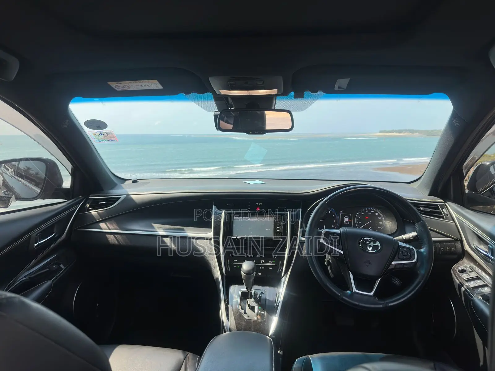 Toyota Harrier 2.0 2019 Black