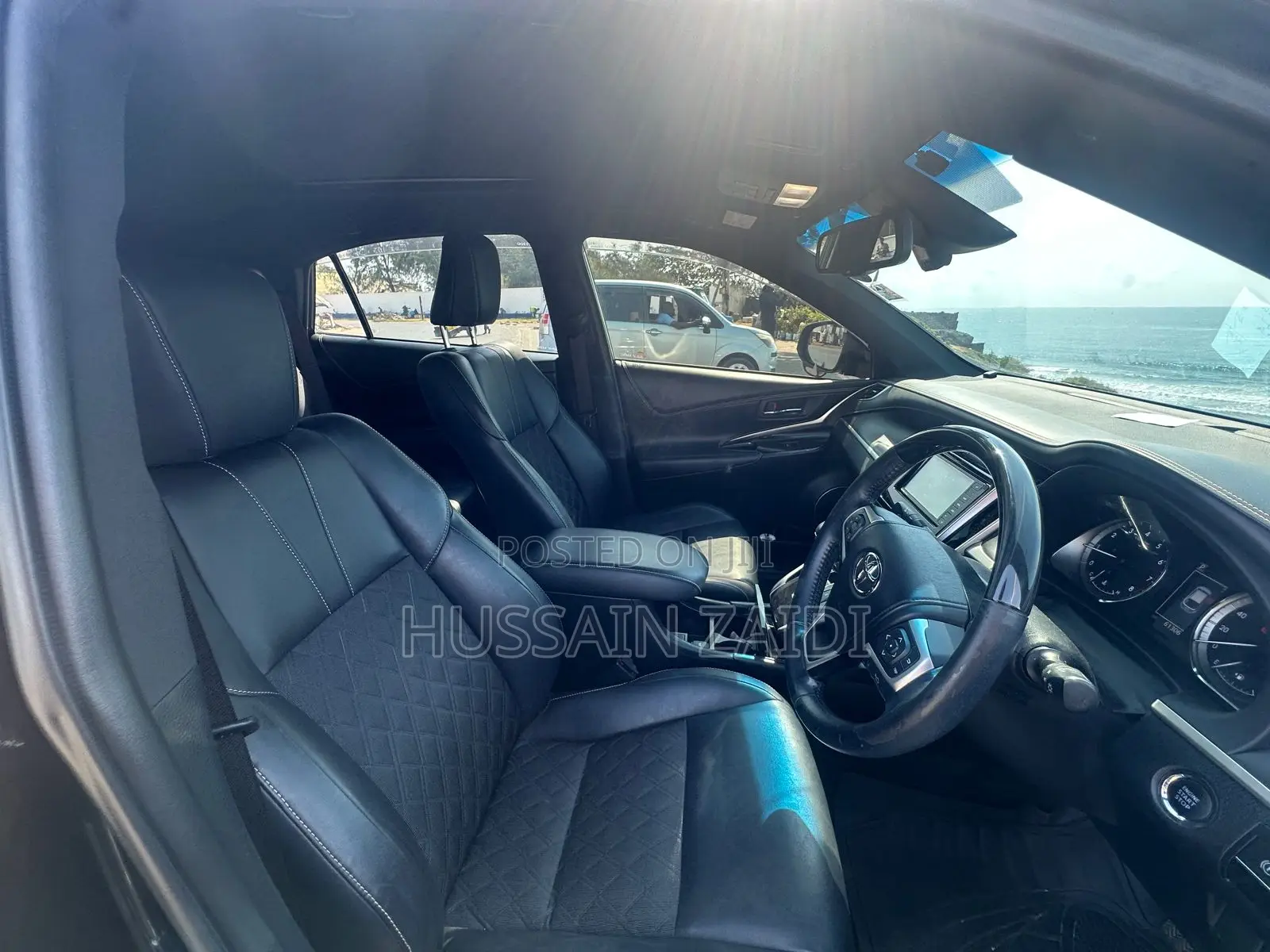 Toyota Harrier 2.0 2019 Black