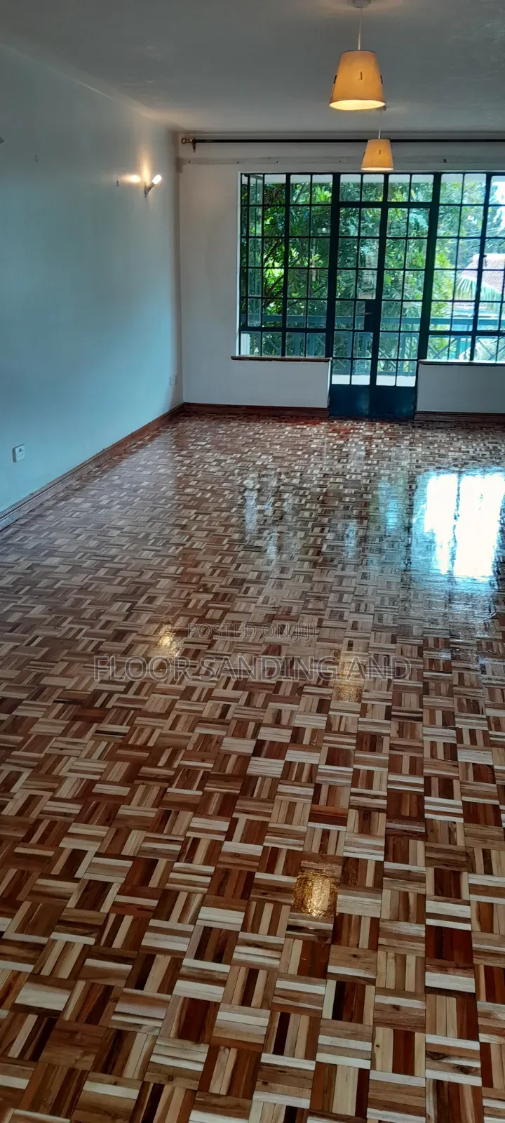 Wooden Floor Sanding and Refinishing Service