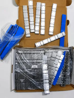 Stickon Weights (100 PCS Wheel Balancing Weights)