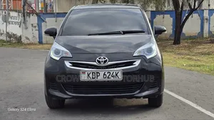 Toyota Ractis 2015 Black