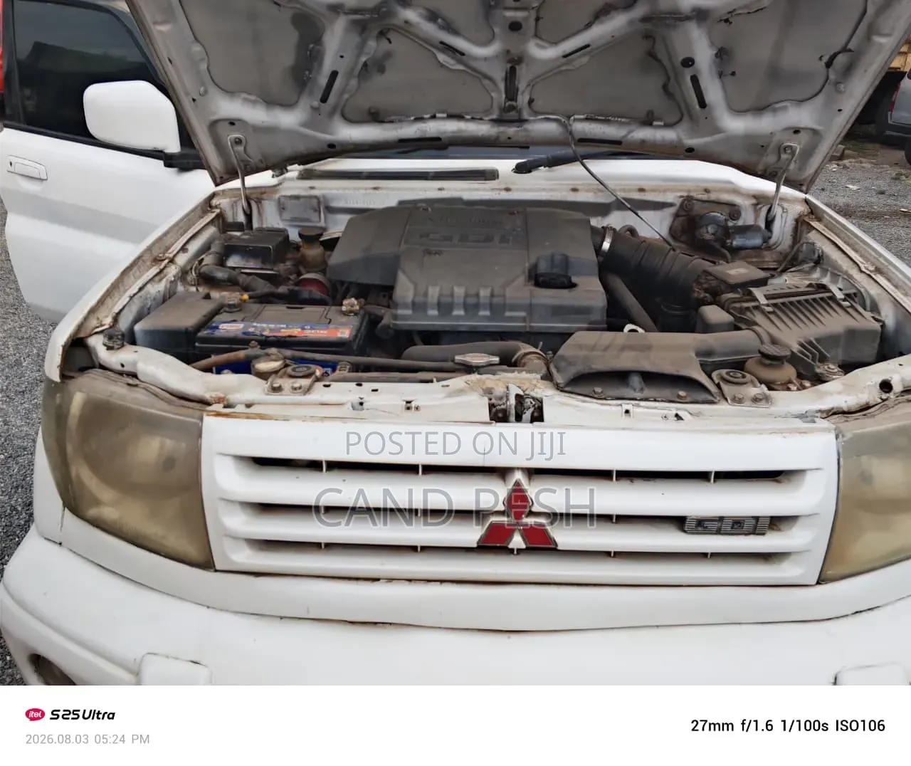 Mitsubishi Pajero 2000 White