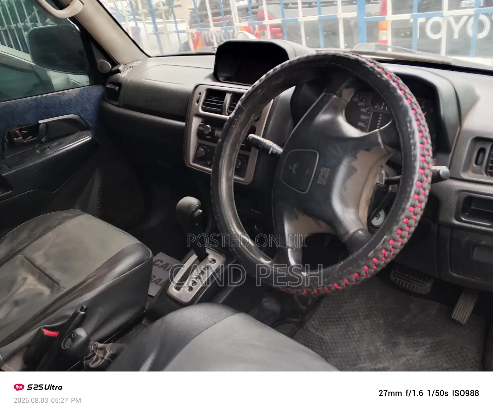 Mitsubishi Pajero 2000 White